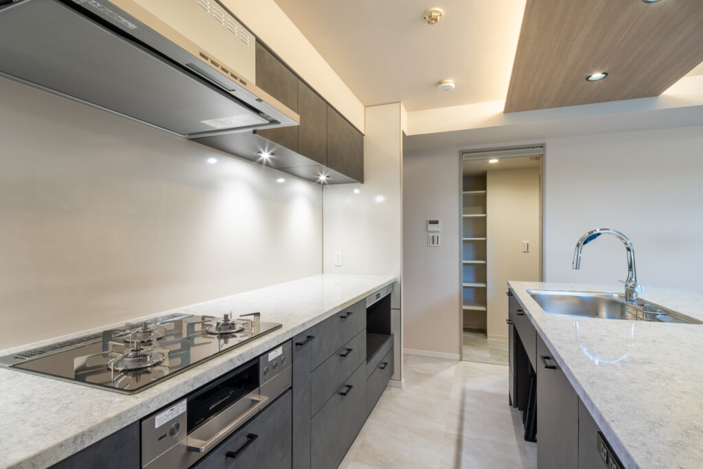 BOSCH　W600<br />
フロントオープン食器洗い器