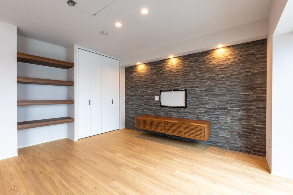 エコカラットプラス<br />
ディニタ