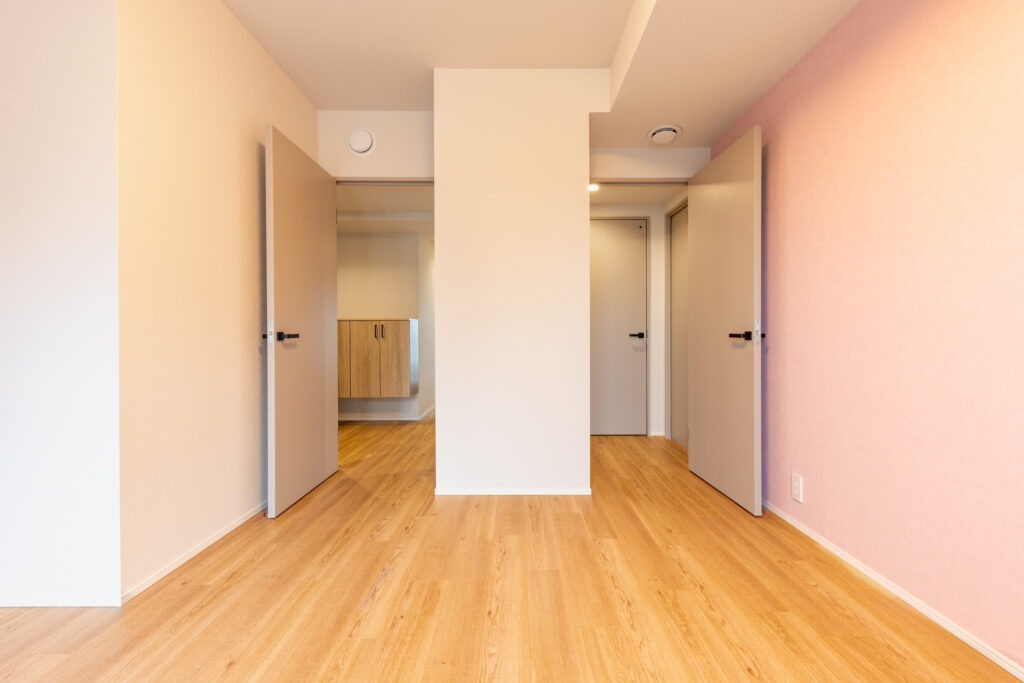 ２つの洋室はあえて区切らず、お子さまが成長されたら２つの子供部屋にされる予定とのことです。